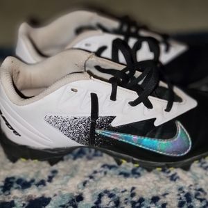 Kids Unisex Nike Vapor Softball/ Baseball Cleats size 3